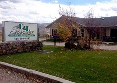 Storage unit signage